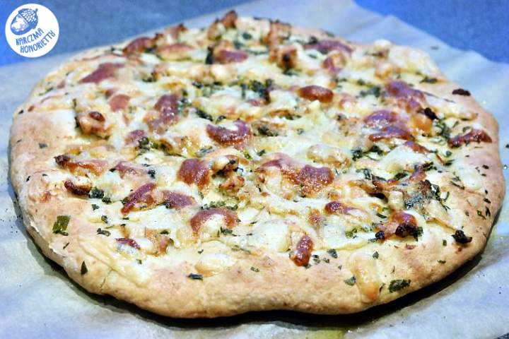 Chlebek czosnkowy – pizza dla zabieganych