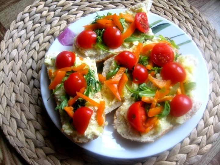 VEGANZA! pasta ziemniaczana z wędzonym tofu