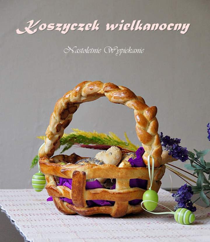 Drożdżowy koszyczek wielkanocny