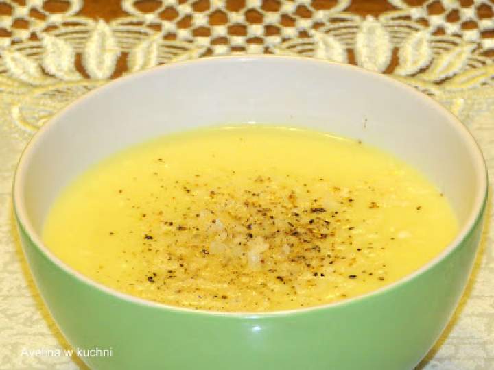 Zupa krem z kalafiora z parmezanem