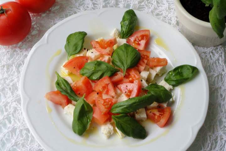 Włoskie „caprese”