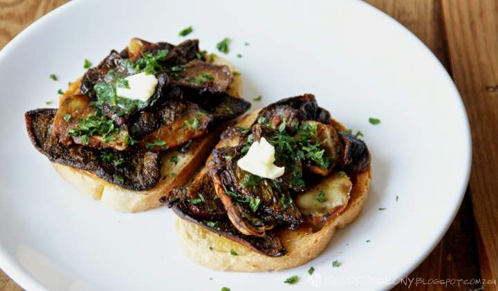 Crostini z prawdziwkami / Crostini with mushrooms