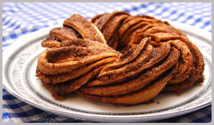 Wieniec cynamonowy / Cinnamon wreath