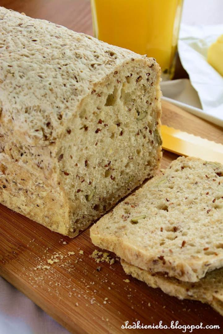 Tani chleb z mąki ziemniaczanej z ziarnami „bezglutenowy”