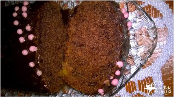 Szybkie ciasto czekoladowe z ananasem