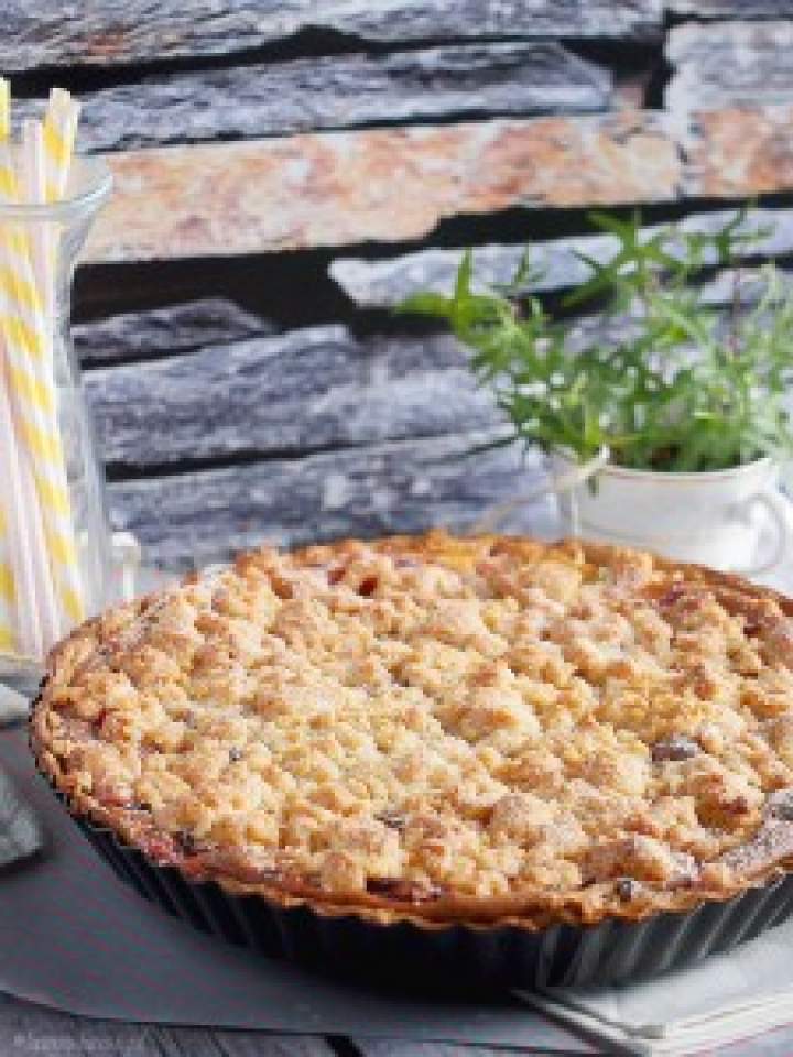 Tarta z rabarbarem i kruszonką / Rhubarb crumble tart