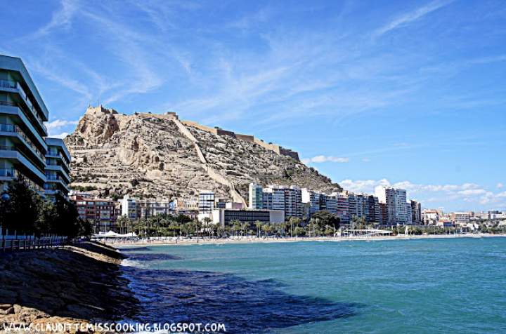 Alicante (Costa Blanca) na własną rękę w kwietniu.