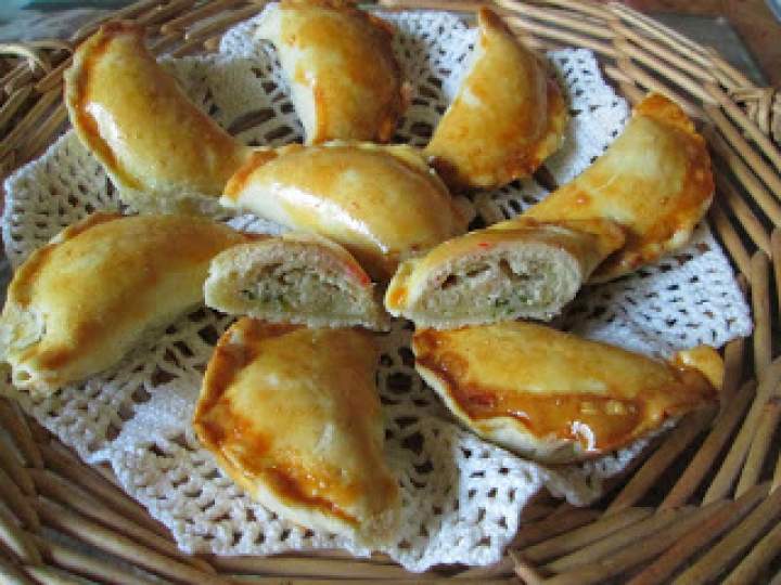 Czebureki- pierożki smażone w głębokim oleju z mięsnym farszem