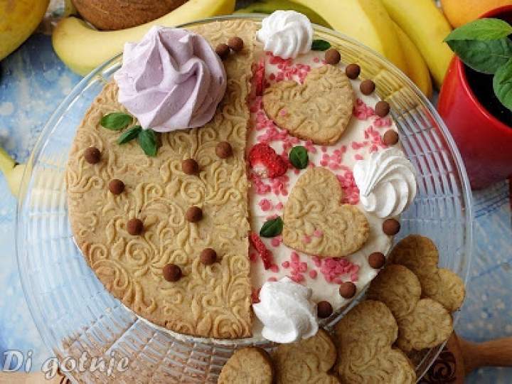 Sernik na zimno z (nie) zwykłym ciastem