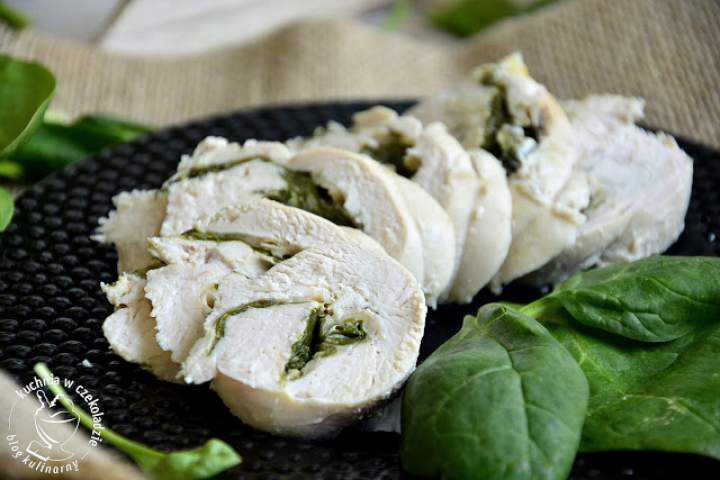 Roladka drobiowa ze szpinakiem