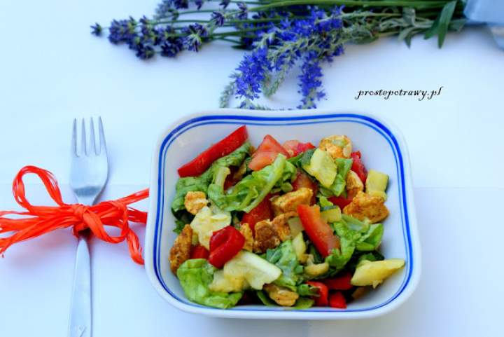 Sałatka z grillowaną cukinią