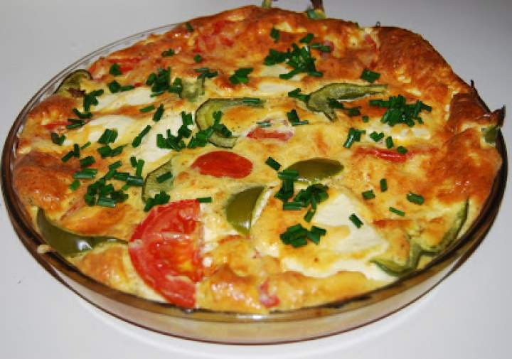 Frittata z serem i pomidorem