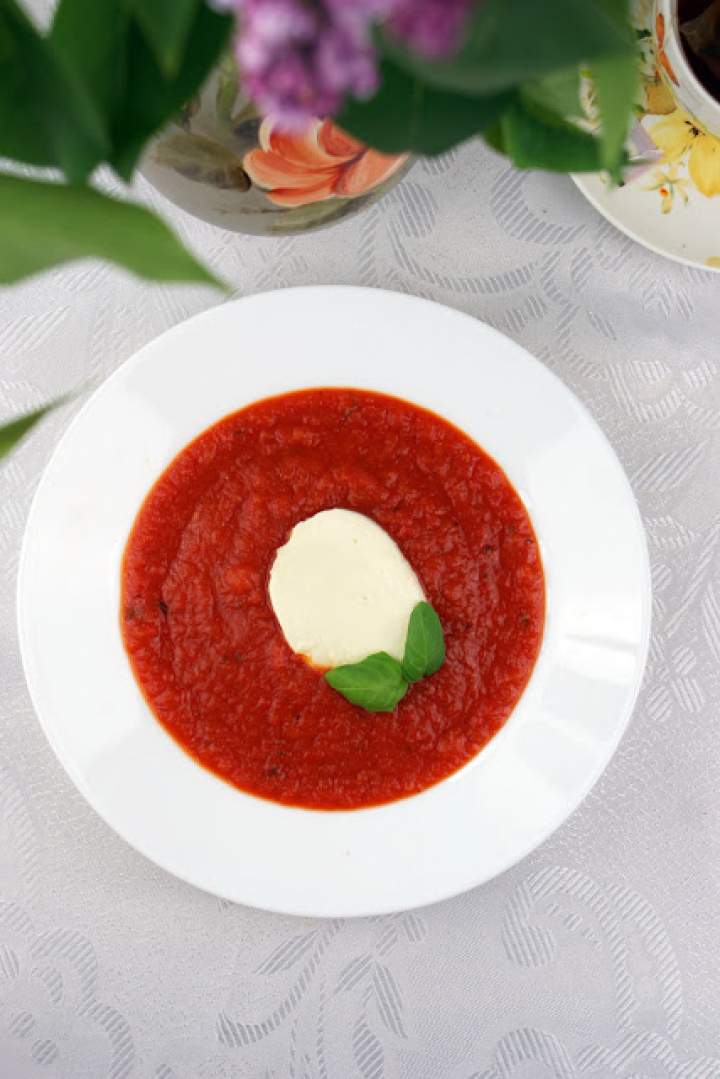 Gazpacho z pieczoną papryką