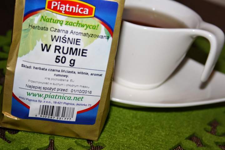 CHWILA NA RELAKS Z HERBATĄ WIŚNIE W RUMIE