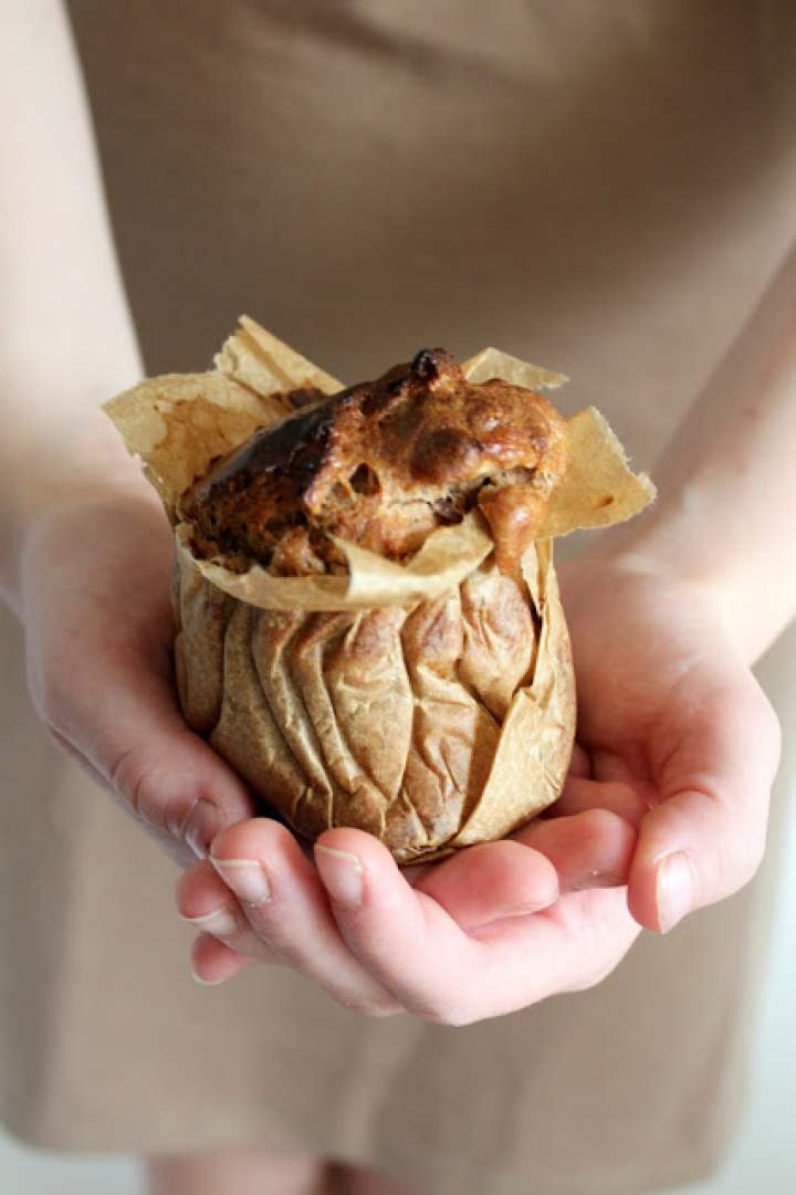 śniadaniowy muffin z jabłkiem