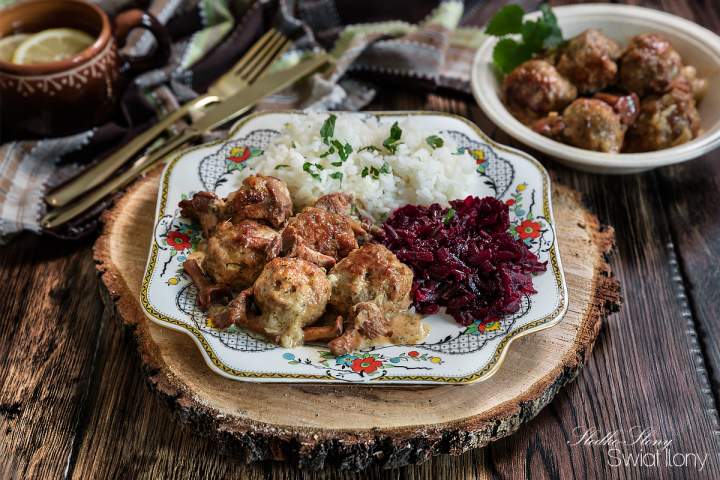 PULPECIKI W SOSIE KURKOWO-ŚMIETANOWYM