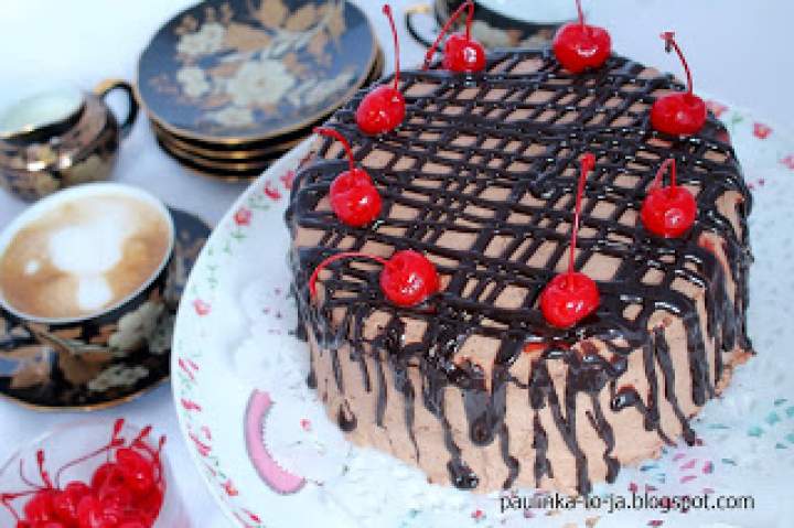 Tort czekoladowo – wiśniowy