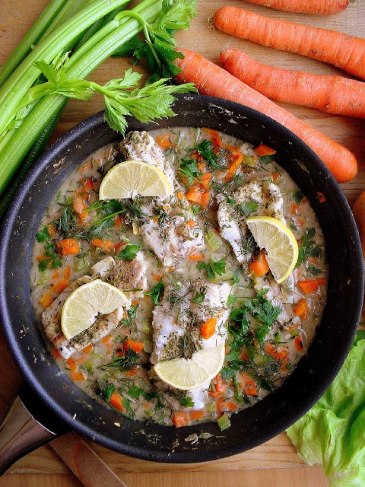 Ryba w sosie z warzywami / Fish in Creamy Vegetable Sauce