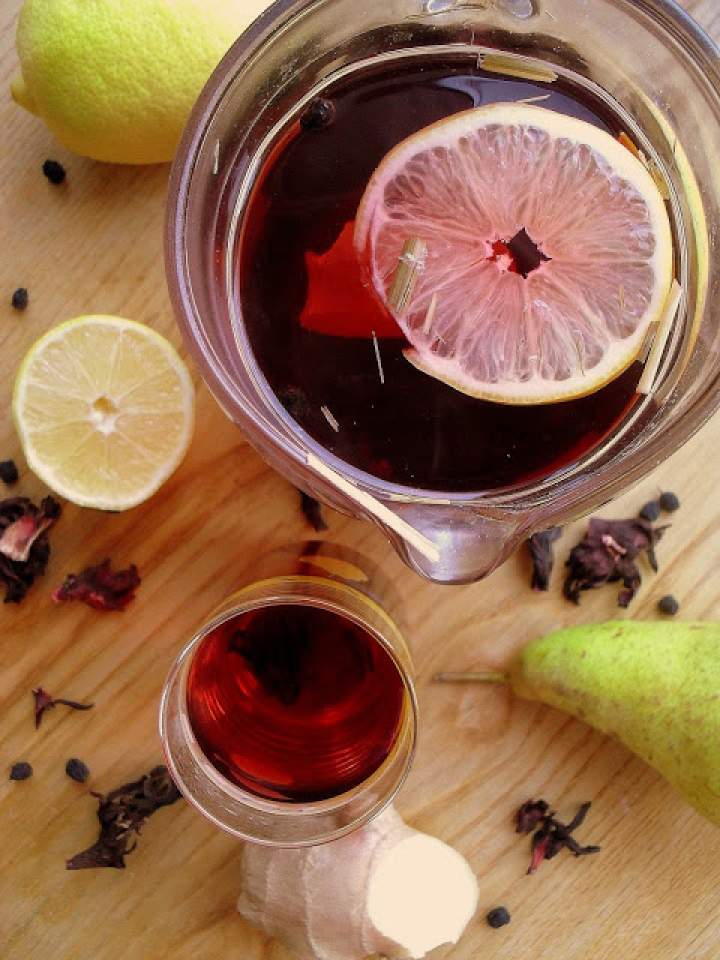 Rozgrzewający napój z hibiskusem i owocami / Warming Hibiscus and Fruit Drink