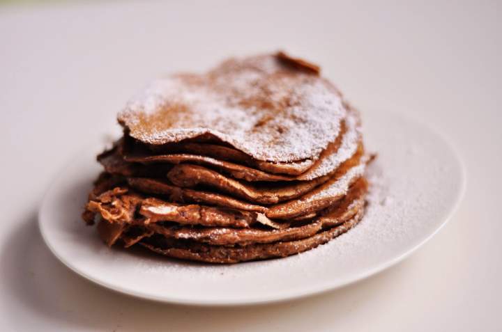 Czekoladowe pancakes pełnoziarniste i pierwsze 100 przepisów