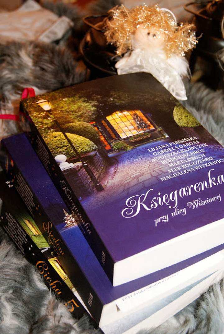 Księgarenka przy ulicy Wiśniowej. – magiczne opowiadania o zapachu świąt.