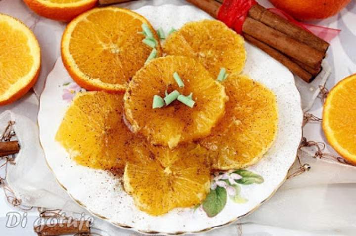 Pomarańcze z miodem i cynamonem – deser marokański