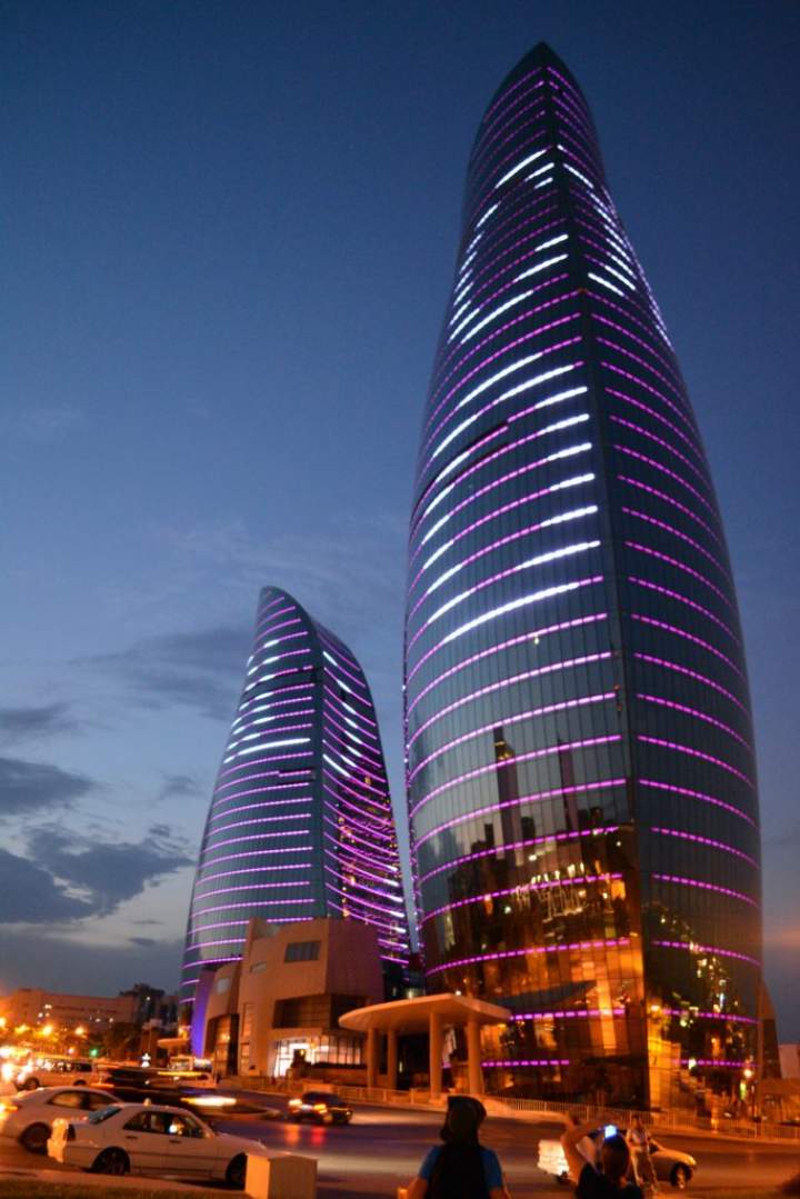 Baku. Ognista stolica Azerbejdżanu