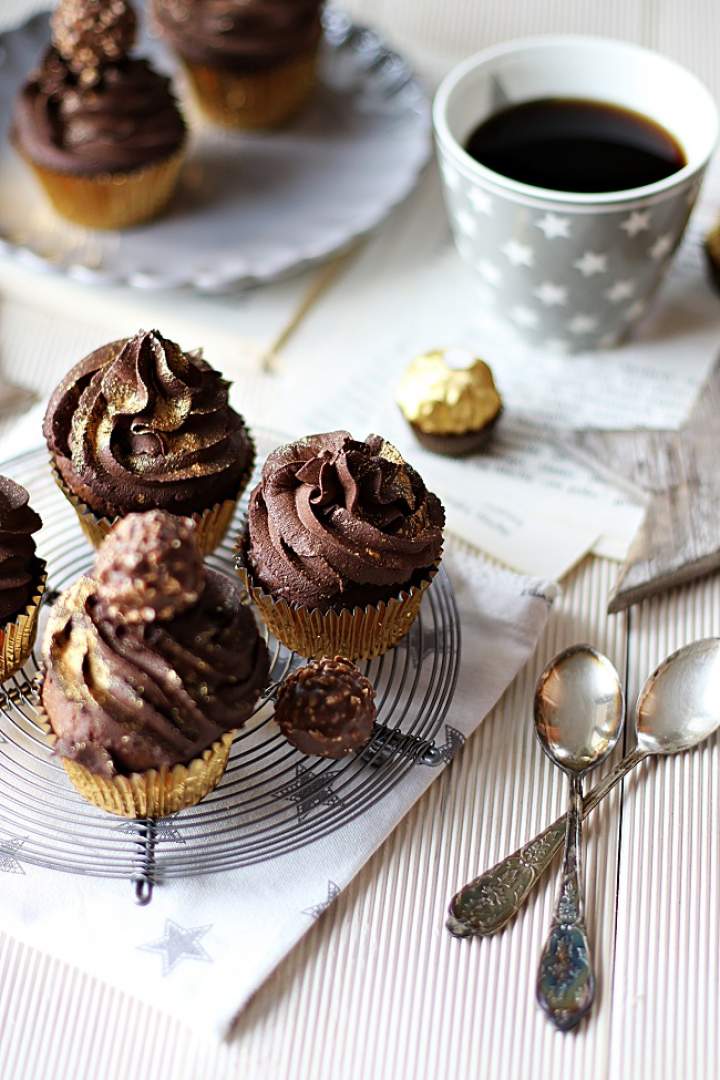 Ferrero rocher cupcakes