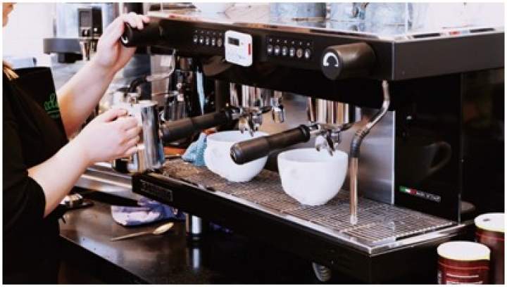 Jakie urządzenie serwuje najlepszą kawę? Sprawdzamy ranking najlepszych ekspresów do kawy