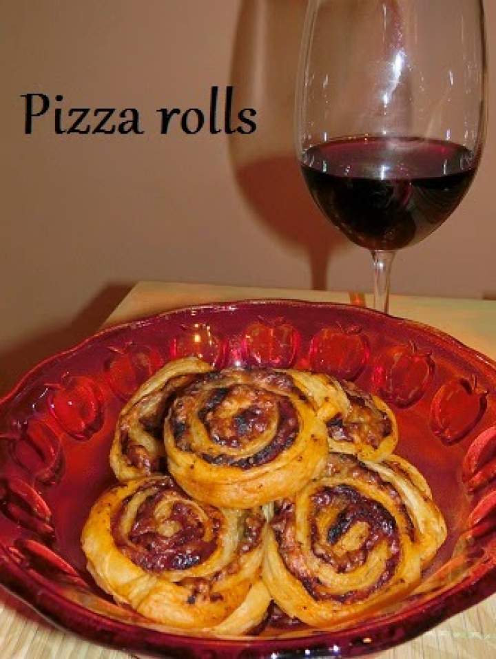 Pizza rolls