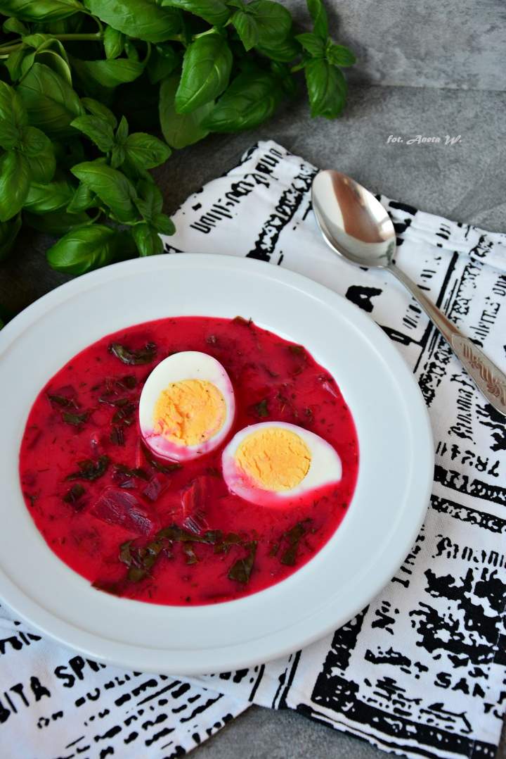 Botwinka z jajkiem, czyli wiosenna zupa w 20 minut
