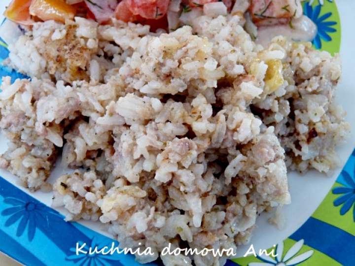 Ryż z mięsem, serem i pieczarkami