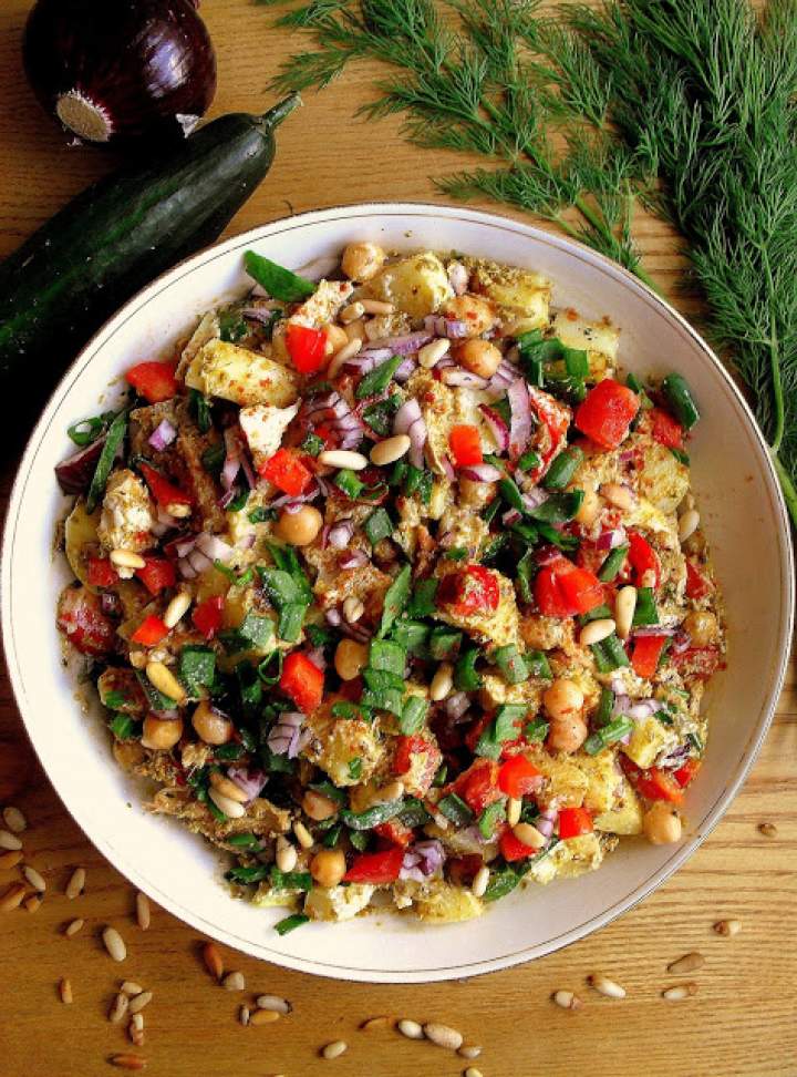 Włoska sałatka ziemniaczana z zielonym pesto i kurczakiem / Italian Pesto Potato Salad with Chicken