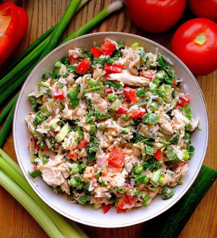 Ryżowa sałatka z kurczakiem i groszkiem / Rice Chicken Salad with Peas