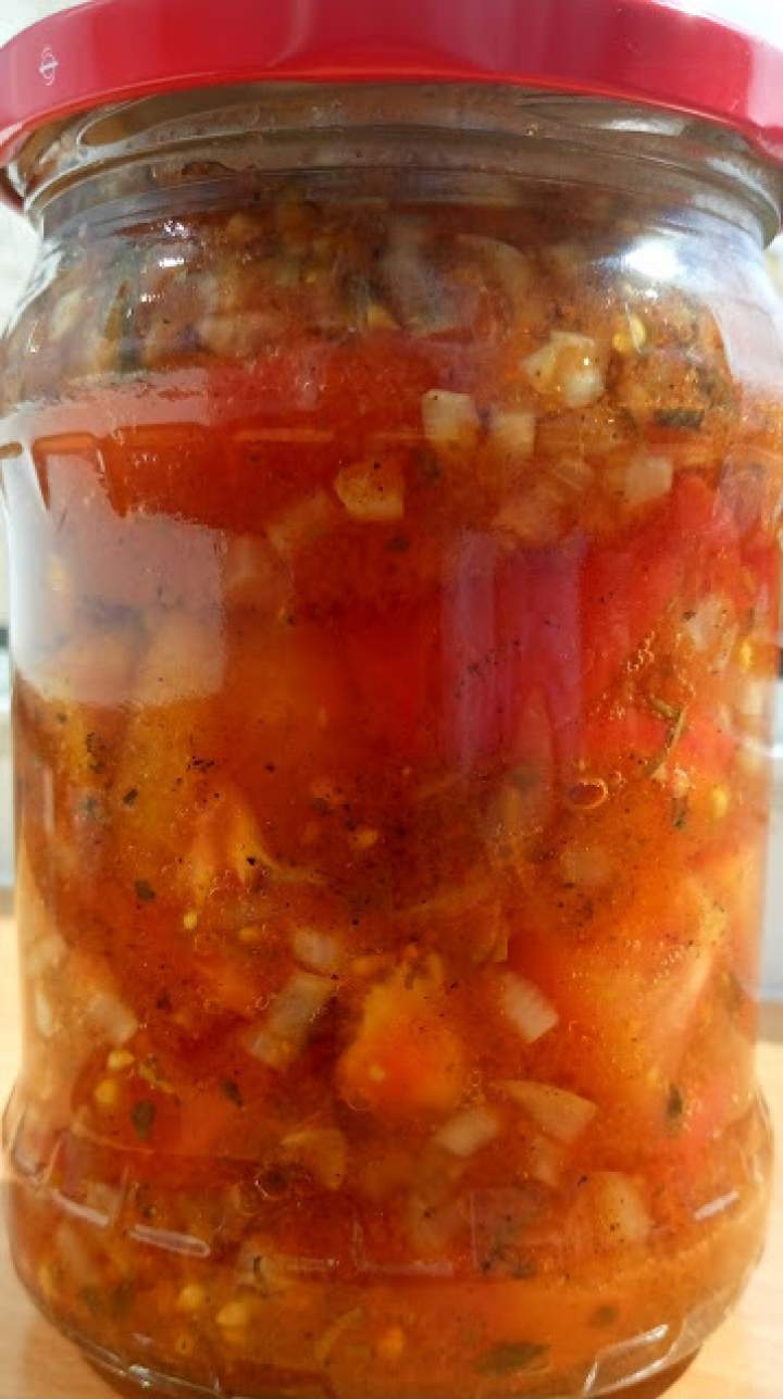 Sałatka pomidorowa