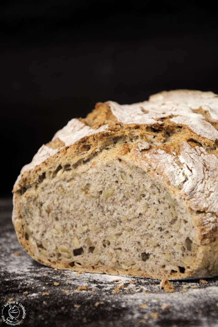 Chleb drożdżowy z naczynia żaroodpornego