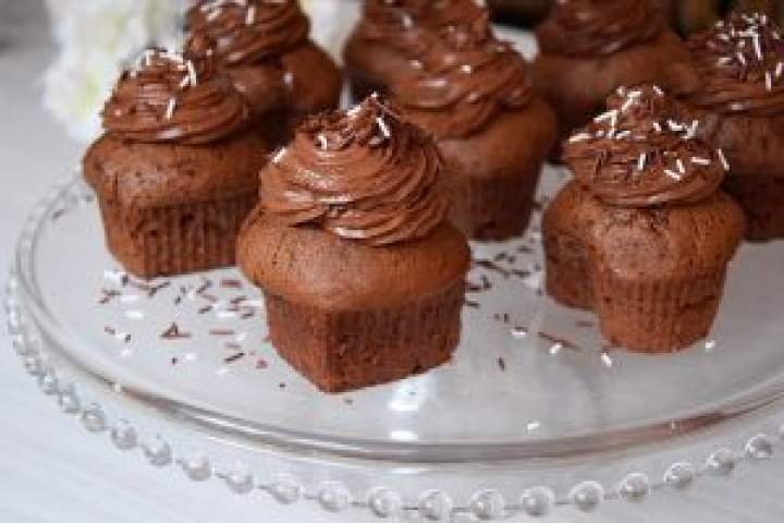 Czekoladowo-piernikowe muffinki z kremem czekoladowym
