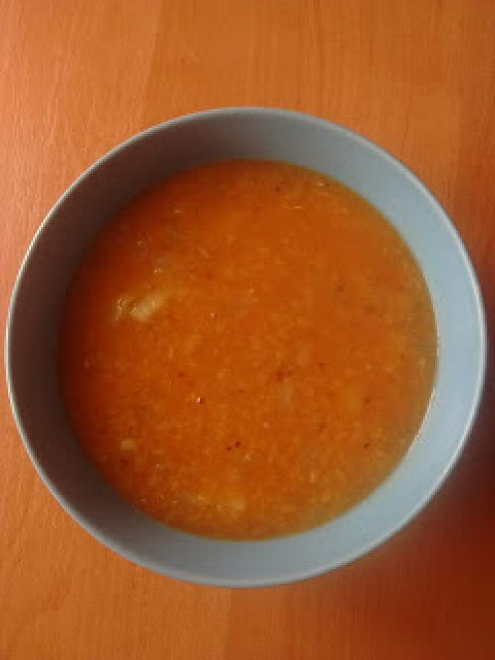 Zupa z czerwonej soczewicy na ostro