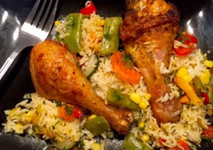 Zapiekanka ryżowo-warzywna z kurczakiem