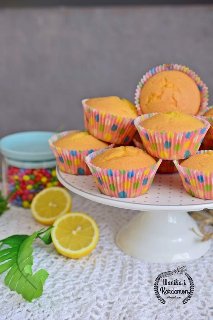 Cytrynowo-majonezowe muffinki