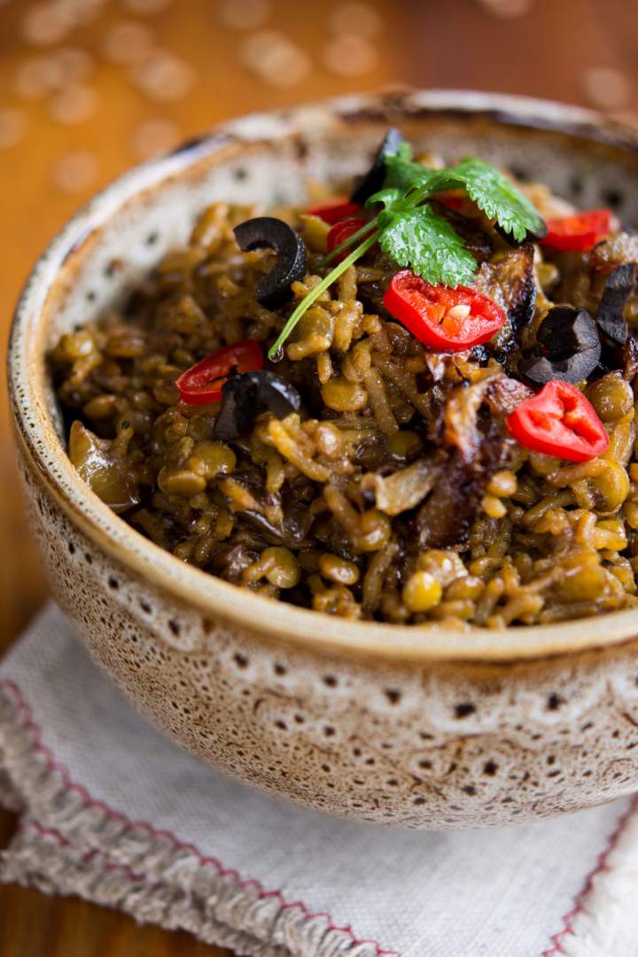 Mujadara – ryż z soczewicą i karmelizowaną cebulą