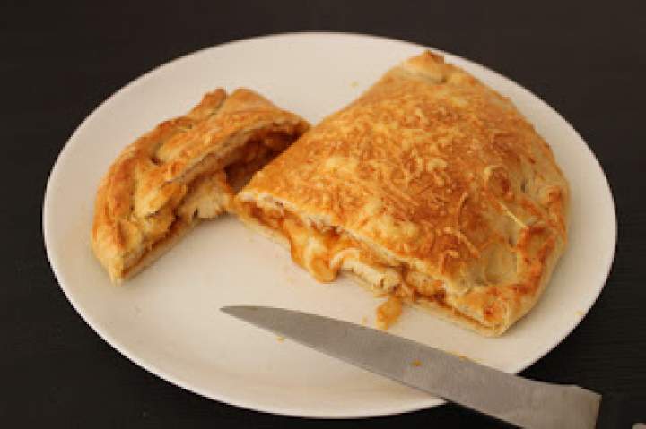 Calzone z kurczakiem BBQ