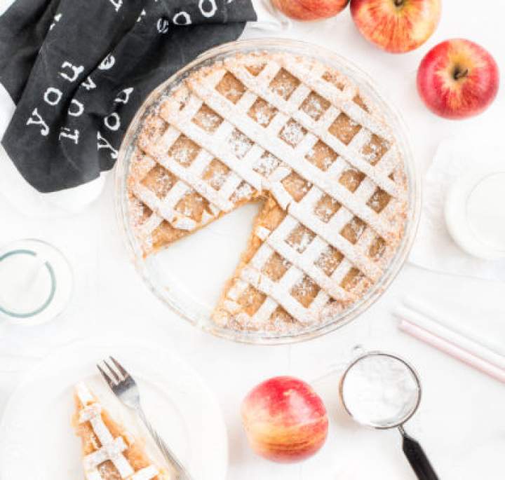 Krucha szarlotka z kratką