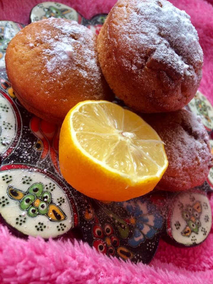 Aromatyczne cytrynowe muffinki z niespodzianką