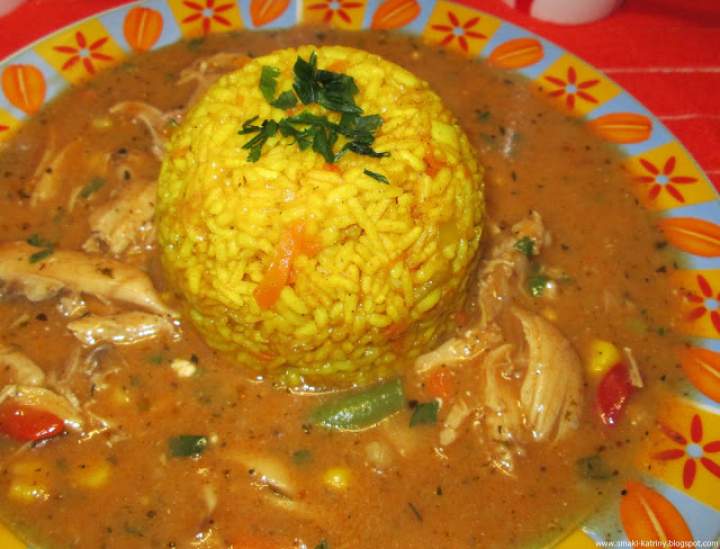 Gulasz drobiowy z ryżem curry