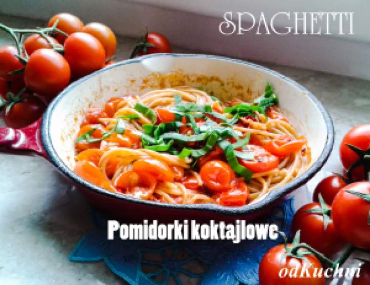 Spaghetti Pełnoziarniste Z Pomidorkami Koktajlowymi