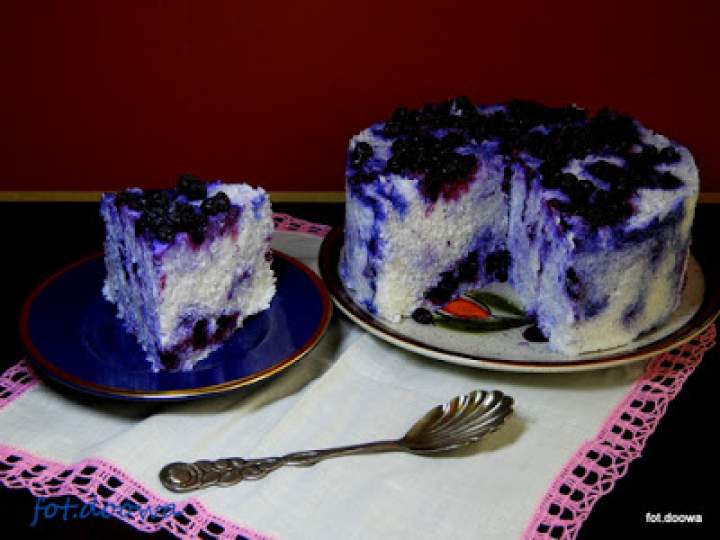 Ryżowy sernik kokosowy z jagodami – ciasto z ryżu