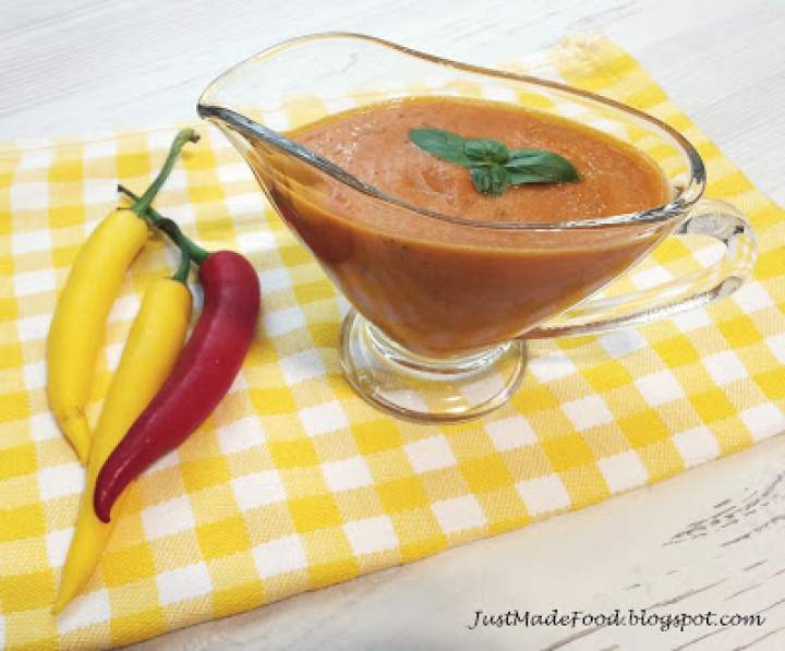 Sos pomidorowo-bazyliowo- chili