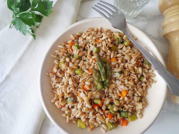 Orkisz ze szparagami (Farro con asparagi)