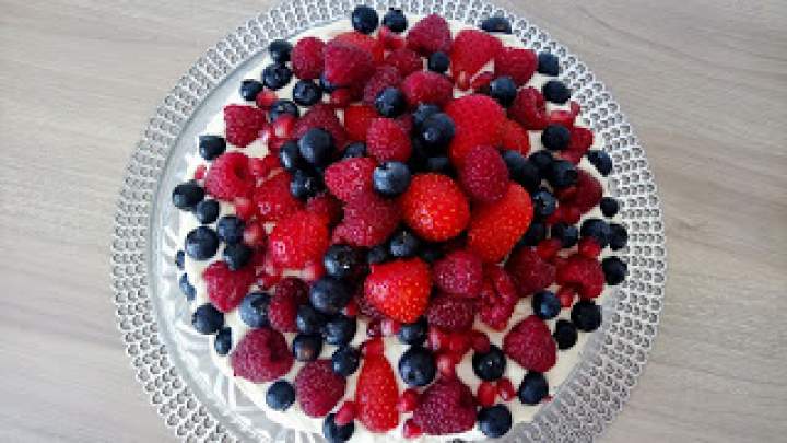 Tort z owocami – pachnący latem :)